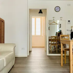  Appartamento Bocconi-navigli 10 Italia
